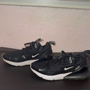 Black Nike Sneakers 7.5 us Womens